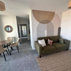 Cosy, Comfy 2 Bed Apartment Canary Wharf
