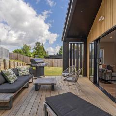 Relax at Lynette - Pauanui Holiday Home