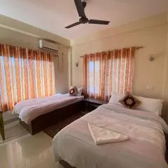 Hotel BhupuSainik Sauraha