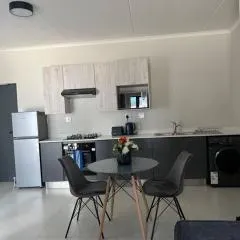 Liams blue suite at 93 On New