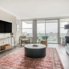 CozySuites 800 Tower 1BR w sky pool, gym! 05