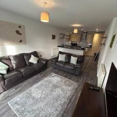 Spacious 2 Bed 2 Shower Apartment