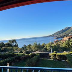 Magnifique vue mer dans une résidence avec piscine