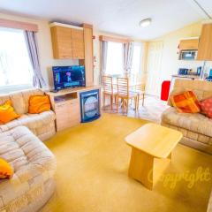 WW165 - Camber Sands Holiday Park - Sleeps 6 - 2 Bedrooms - 2 Bathrooms