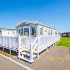 SBL54 - Camber Sands Holiday Park - Mini Lodge - 3 Bedrooms - Decking - Dishwasher - Private Parking