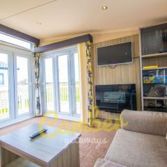 MP502 - Camber Sands Holiday Park - Sleeps 6 - Small Dog - Gated Decking - Amazing Marsh Views