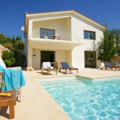 Villa Porfyra Ideales Resort
