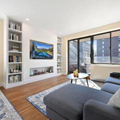 Modern one bedroom with private balcony