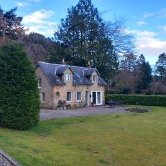 Beautiful Historic Cottage