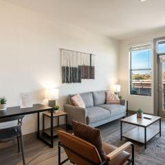 Modern CozySuites on the Town Lake waterfront 15