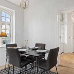 Come Stay Charming 2 BR - Near Frederiksberg