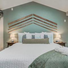 Institute Charm - Near Hotspots King Sleek Studio