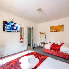 *RB10W* For your most relaxed & Cosy stay + Free Parking + Free Fast WiFi *
