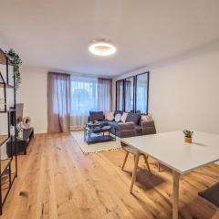 FeelHome - Design Apartment - Kitchen - Kingbed - Smart TV