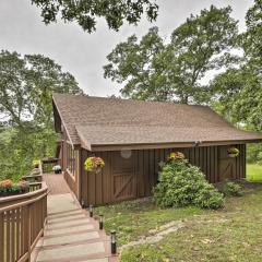 Private Guest House with Deck and Spectacular Views!