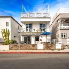 Freshly Renovated Beach House Steps to the Beach