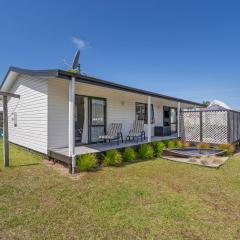 Beach Life - Whangamata Holiday Home