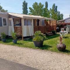 Bungalow de 2 chambres avec piscine partagee et terrasse a Condrieu