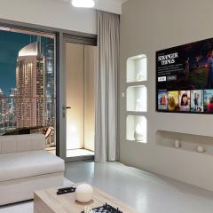 Burj Khalifa View, High Floor, Dubai Mall Access, Gym, Infinity-Pool, Playground, BBQ, Family Friendly