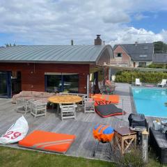 Villa de 3 chambres avec piscine privee terrasse et wifi a Landunvez