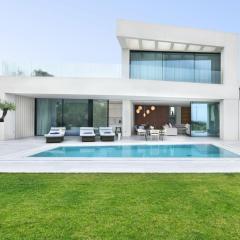 Gorgeous Zakynthos Luxury Villa | 2 Bedrooms | Villa Scarif | Private Heated Infinity-edge Pool with Hydromassage | Tsilivi