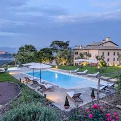 Pietra Campana Italian Villa Orvieto