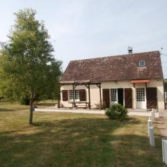 Maison de 2 chambres avec terrasse et wifi a Nonant le Pin