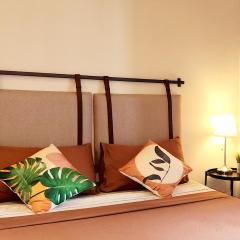 4 pax Cozy Unit at BGC Uptown Mall Grand Hyatt Hotel St Lukes Hospital with Parking and Balcony