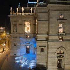 Opera View Residence - Live in Luxury