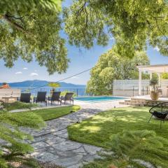 Villa Ana