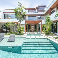 Luxury 5BR Villa, 200m to Brawah's Beach Bliss