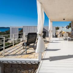 SeaBreeze Villa Buqez