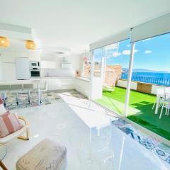 Ático -Penthouse Jardines de Adnania en Marina del Este con vistas al mar