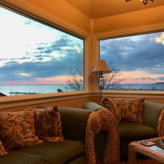 Chesapeake Bay Maryland Waterfront Home, Stunning Views 45 min from DC pier fossils hiking