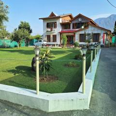 Rose Bowl Guest House Homestay