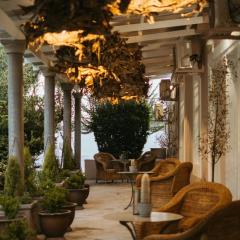 The Hanover Luxury Hotel