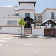 7 bedrooms villa with private pool jacuzzi and wifi at Granada