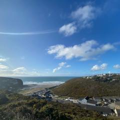 Porthtowan flat, 2 min walk from beach