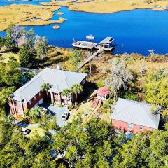 Waterfront Suite w/Pool & Dock