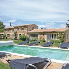 Stunning Home In St Quentin La Poterie With 5 Bedrooms, Wifi And Private Swimming Pool