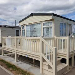 PALM GROVE PG33 3 BED DELUXE CARAVAN GOLDEN PALM