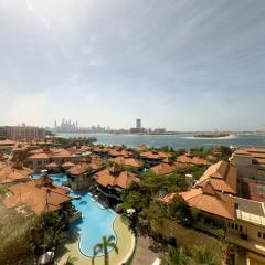 Luxury StayCation - Exquisite 1BR with Stunning Views on Palm Jumeirah