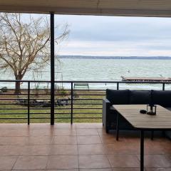 RoApart Riva Lake Studiouri si Apartamente 2-3 camere cu vedere lac -parcare privata