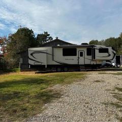 1 bedroom RV in Bridge City