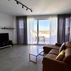 Qawra penthouse 4person AC+wifi