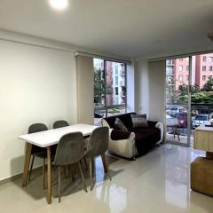 Apartamento en segundo piso Zafiro C, Valle del Lili.