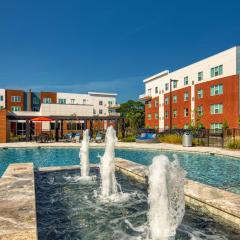 H4N Furnished Apartments at Ellipse Urban in Hampton VA