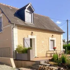 Gîte tout confort avec terrasse spacieuse, jardin clos et équipements modernes, à 45 mn du Mans - FR-1-381-557