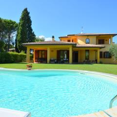 Pretty villa in Marsciano with nice garden and private pool