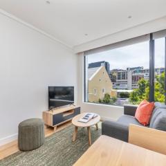 Comfortable studio with city views